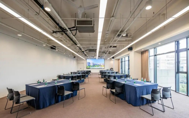 Taihua Wutong Hotel