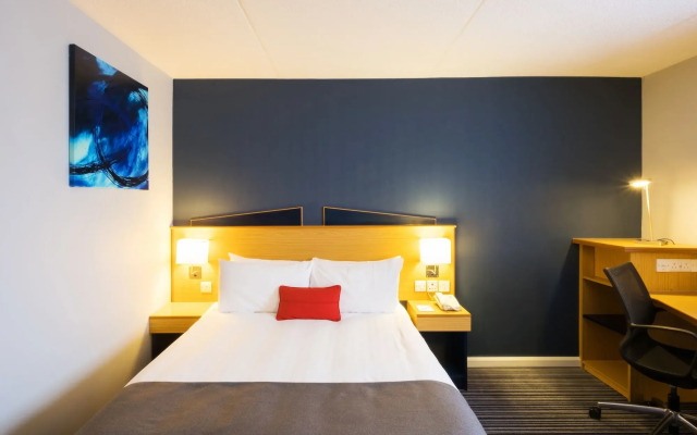 Holiday Inn Express Perth by IHG