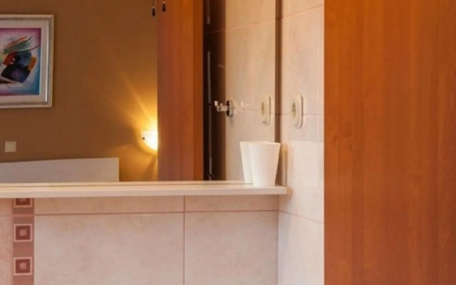 KarolinaS - parking - A4-Pink(4)