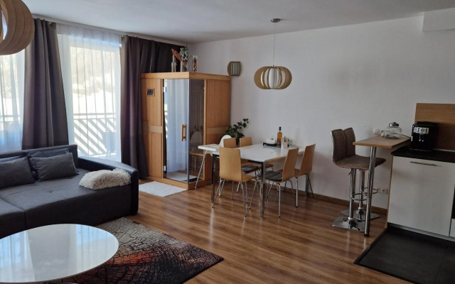 Apartment Panorama 35C