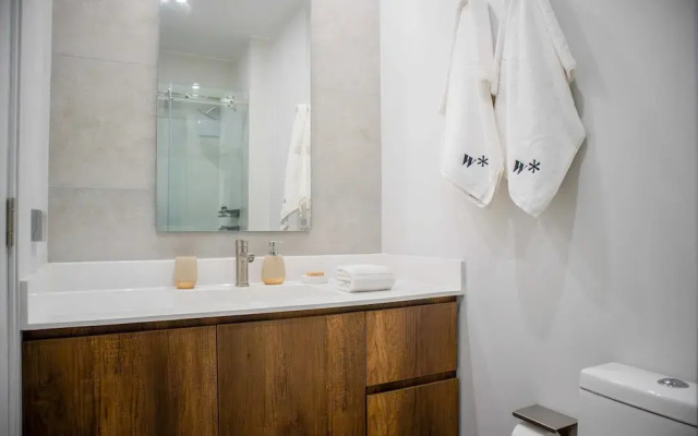 Beautiful 2BR With Fantastic Pool in Miraflores