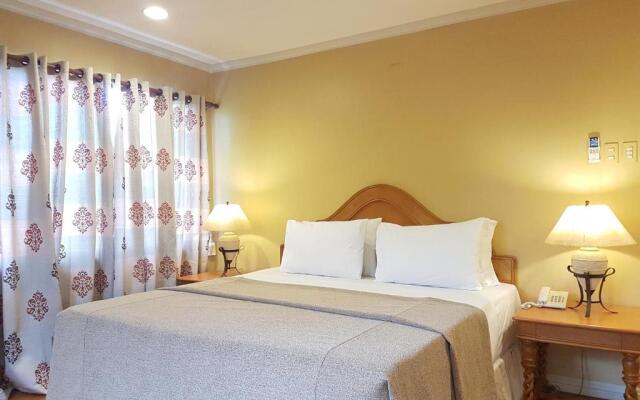 Sophia Suites Residence Hotel