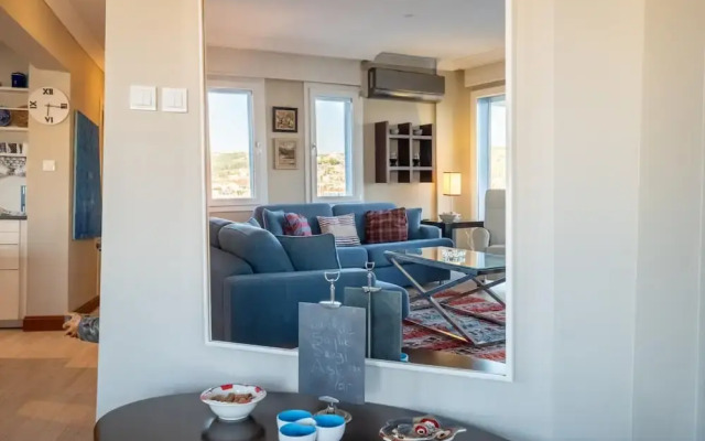 Flat w Sea View Balcony 3 min to Cesme Marina