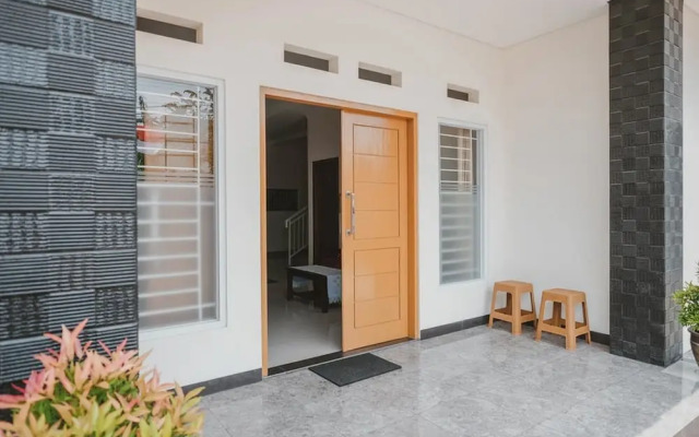 RedDoorz Syariah near Pahoman Stadium Lampung