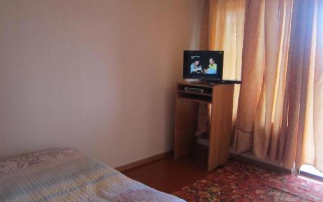 Dinara Guest House