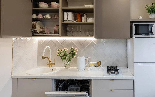 Zoya-Apart on 81 Proletarskaya Street