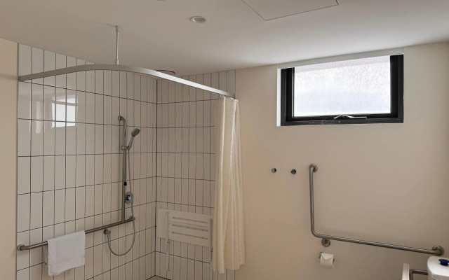City Edge Box Hill Apartment Hotel