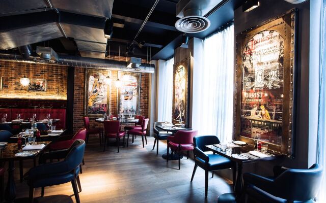 Malmaison Reading