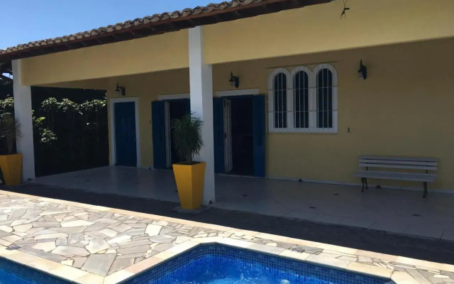 Pé na Areia com Piscina e Churrasqueira - 2 suítes
