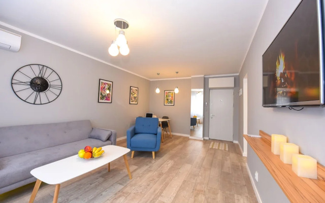 Primo - One Bedroom Apartment - Next to Cismigiu Park and Victoria Avenue