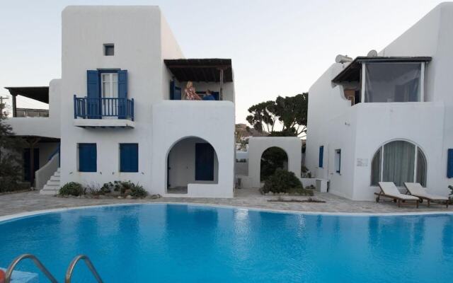 Glamorous 2BR Villa in Ornos w Sea View