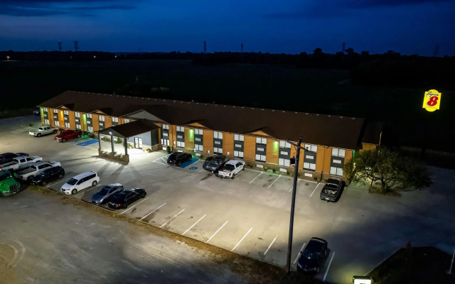 Super 8 by Wyndham Marston