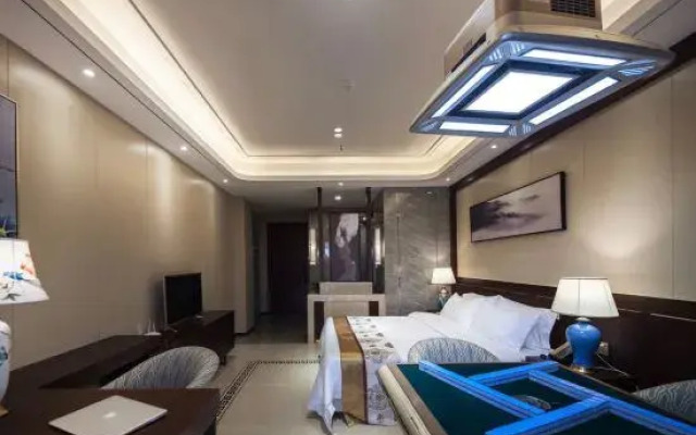 Lingshui dream Sky Lake Hot Spring Hotel