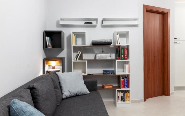 Via Merone 10 in Pozzuoli