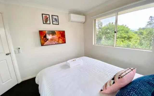 Calamvale Business or Holiday like Home