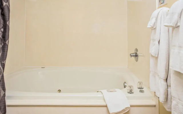 Whispering Pines 441