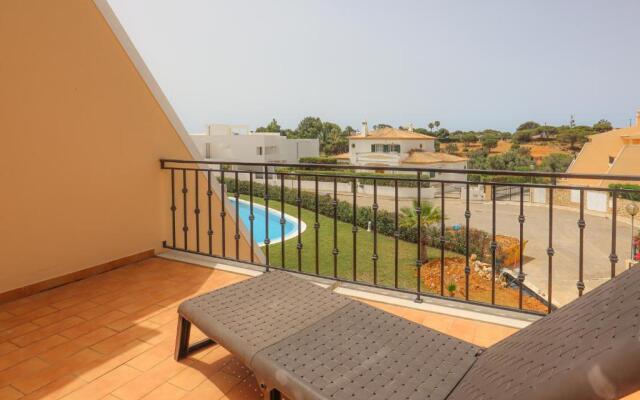 House J São Rafael - By Bedzy