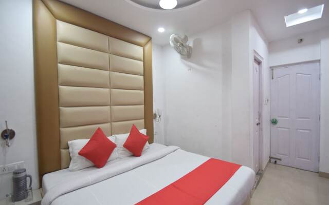 OYO 12066 Hotel Gellasenheit