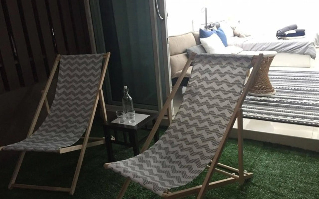 S Apartment