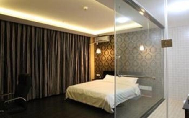 5CM Holiday Hotel