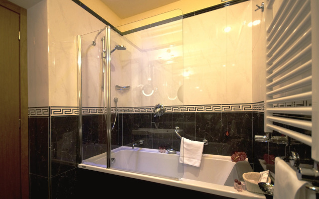 Hotel Manfredi Suite in Rome
