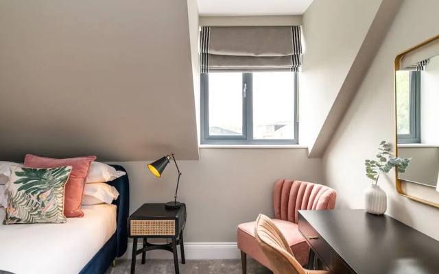 Chelmsford Loft 6 Penthouse