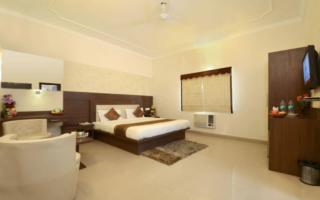 Hotel Maniram Palace