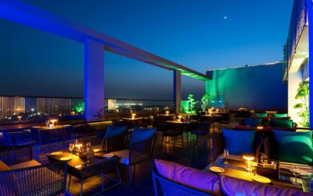 Holiday Inn Lucknow Airport