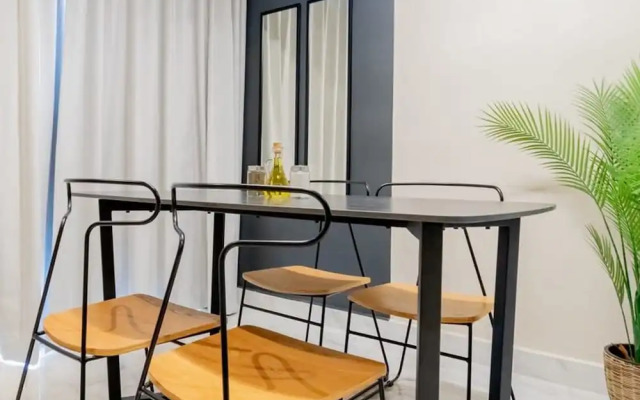 w Amazing 1BR With Beautiful View in Calle 50