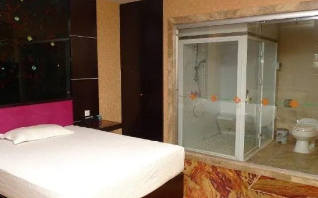 Vienna Zhihao Hotel (Zhongshan Xiaolan High-speed Railway Dongsheng Branch)