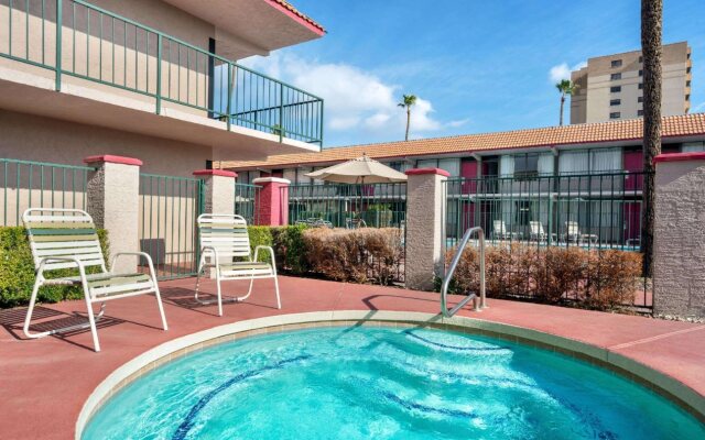 Ramada by Wyndham Mesa Downtown