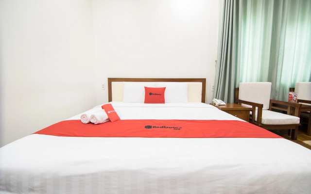 Reddoorz Plus @ Phu My Hung Residence