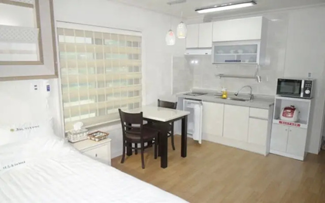 Jeju Jajuolle Pension And Guest House