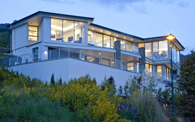 Lake Views at Aspen House, by Touch of Spice