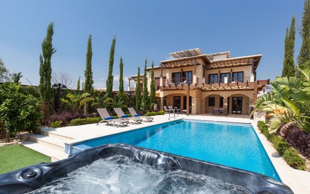 Aphrodite Hills Holiday Residences | Elite Villas