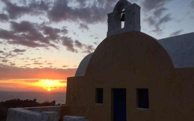 Oia Sunset Villas