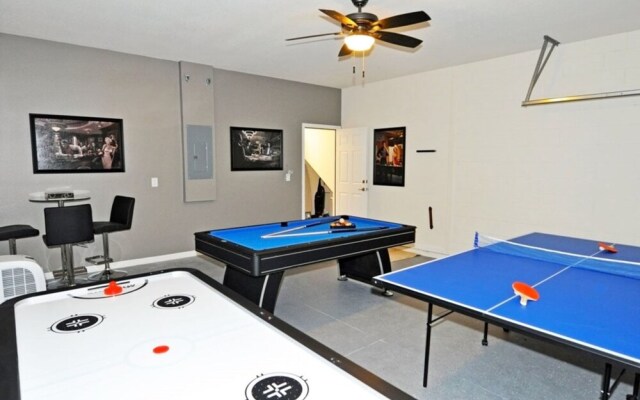 Solterra Six-bedroom