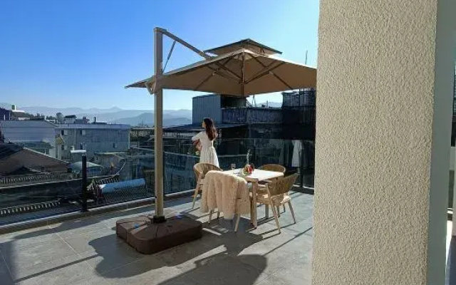 Mingyuan Holiday Homestay (Tengchong Century City Branch)