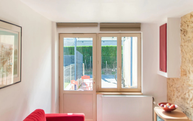 Cosy Holiday Home in Bergerac With Terrace