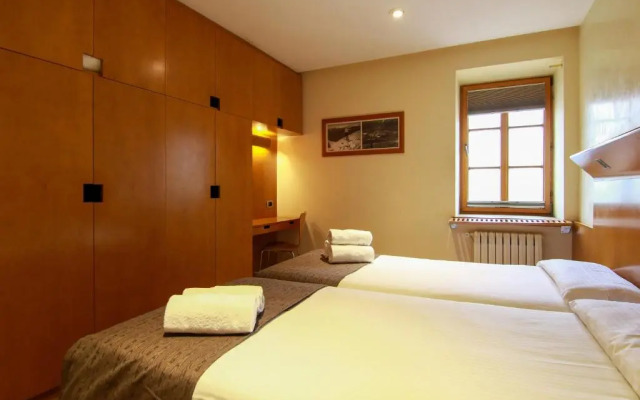 Hotel & Apartaments Vall de Núria