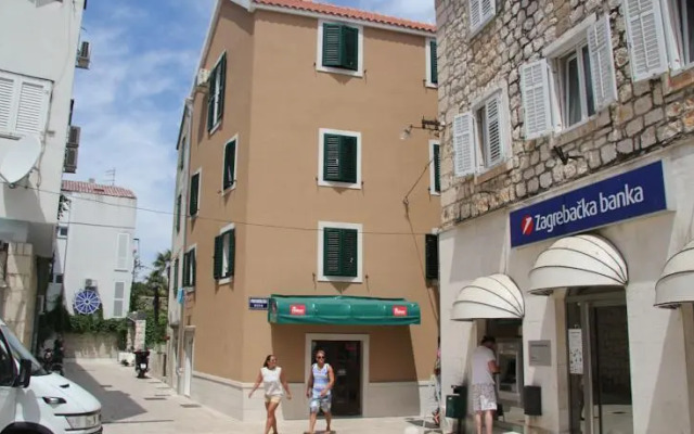 Apartment Toni