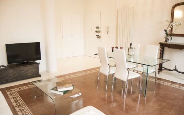 Numero 12 White Home 14