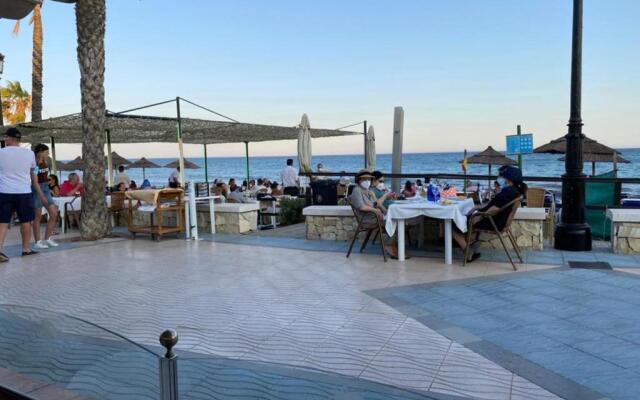 Itotaki Tropic Front de mer TVWIFI Balcon