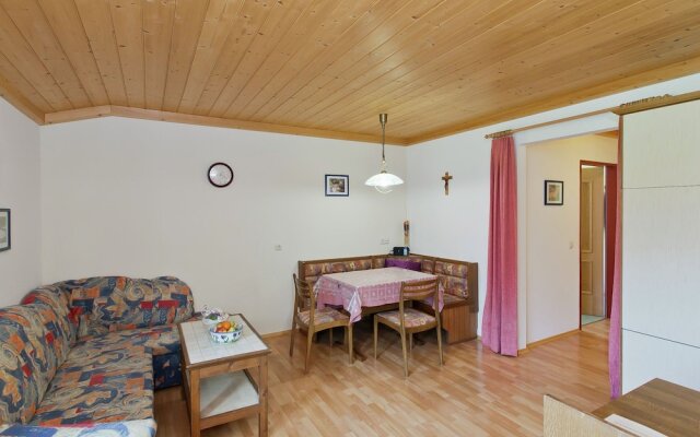 Alluring Apartment in Saalbach With Balcony