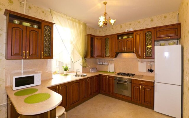 Sutkiarenda On Maliy Prospekt 13