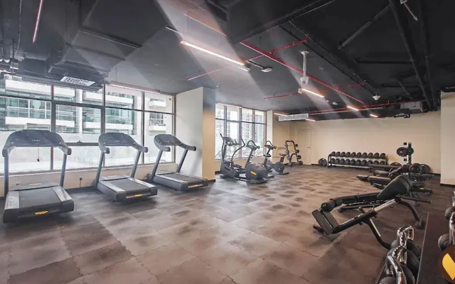 Elegant 2BR Canal View Near Dubai Mall