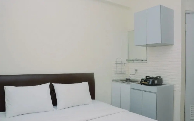Comfort Studio at Green Pramuka Apartment near Shopping Center – Guest Rooms – Jakarta
