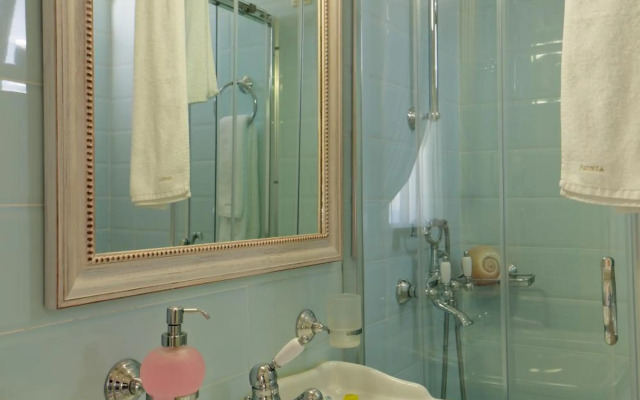 Ionia Suites