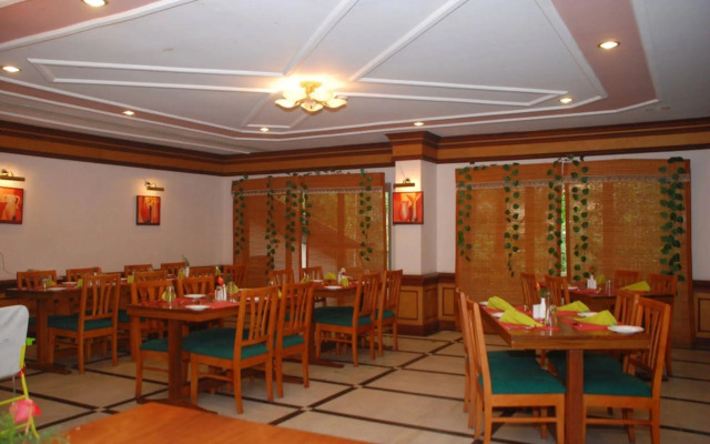 Kanoos Residency