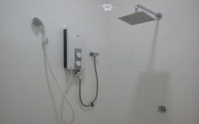 Labu Labi Residence